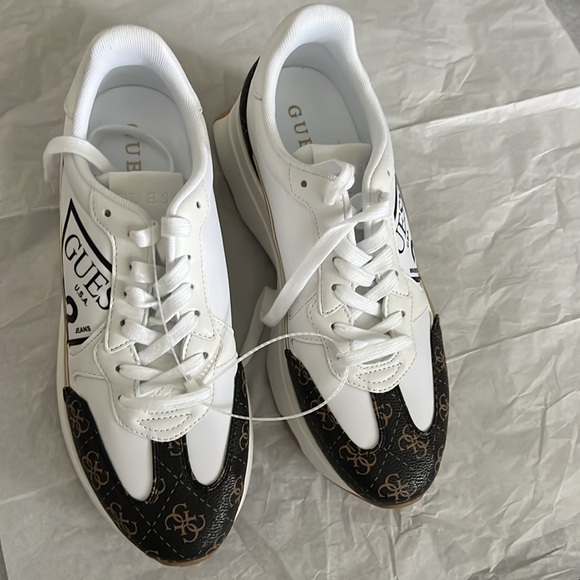 GUESS Calebb Fashion Sneakers - Picture 8 of 11